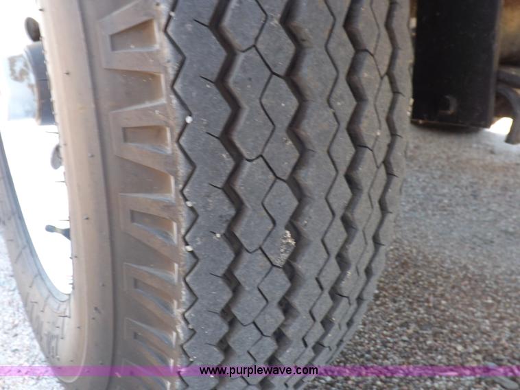 image for item J6999 Automatic Equipment roller mill