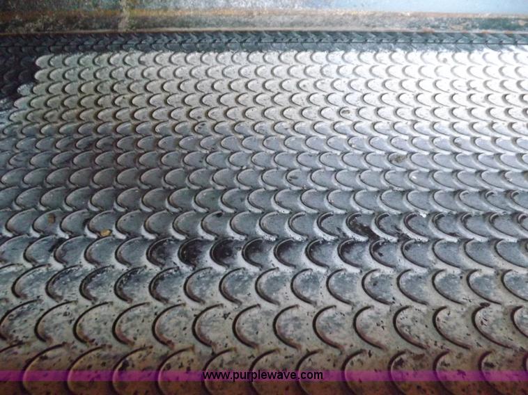 image for item J6999 Automatic Equipment roller mill