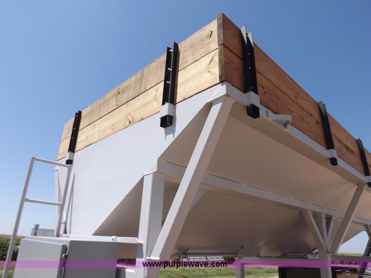 image for item J6999 Automatic Equipment roller mill