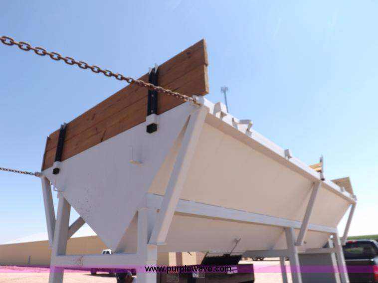 image for item J6999 Automatic Equipment roller mill