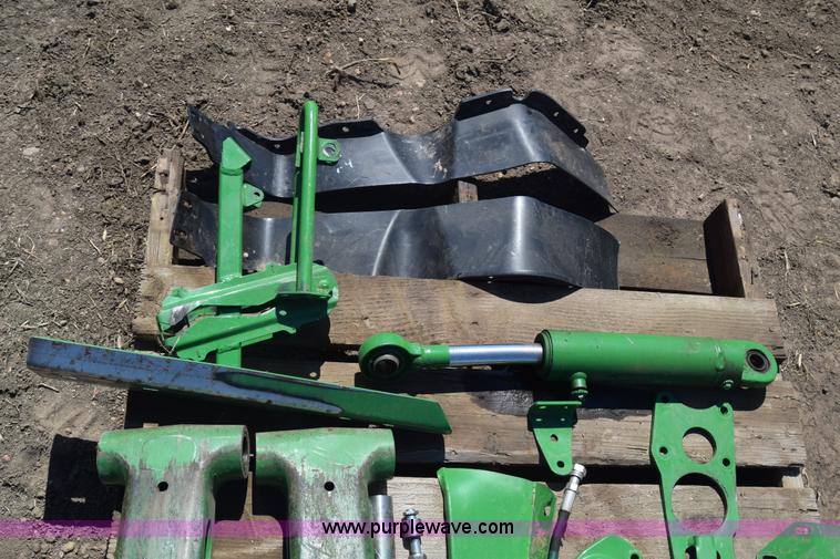 image for item J8075 Assorted John Deere combine header parts