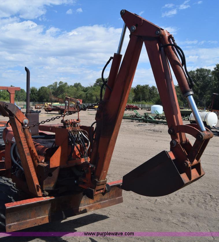 image for item J8103 Ditch Witch R40 trencher