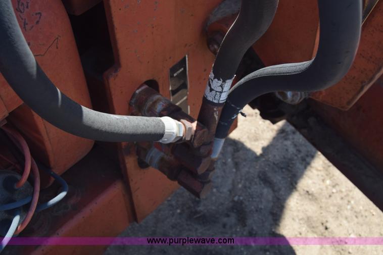 image for item J8103 Ditch Witch R40 trencher