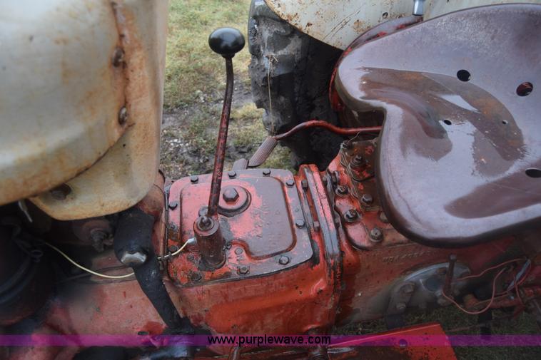 image for item J8136 Ford 800 tractor