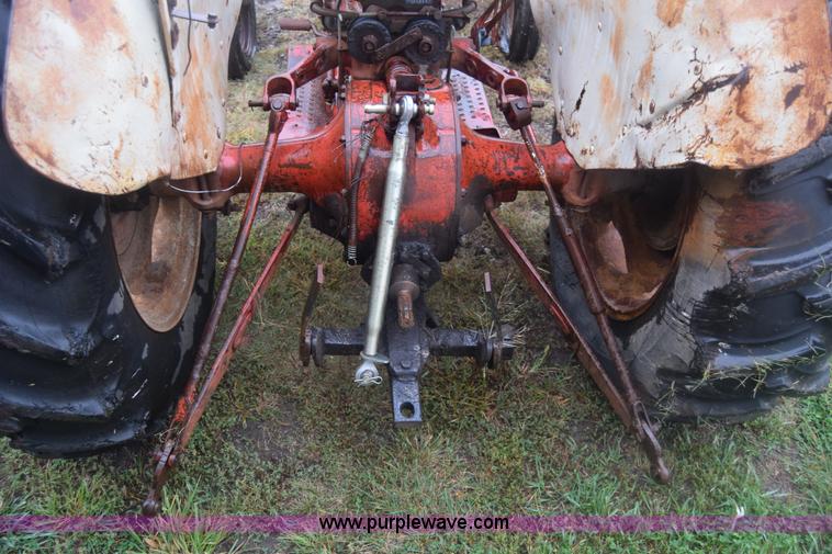 image for item J8136 Ford 800 tractor