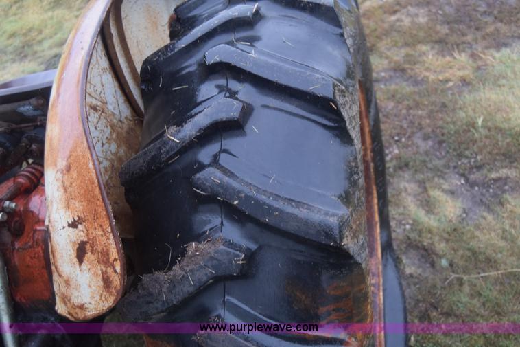 image for item J8136 Ford 800 tractor