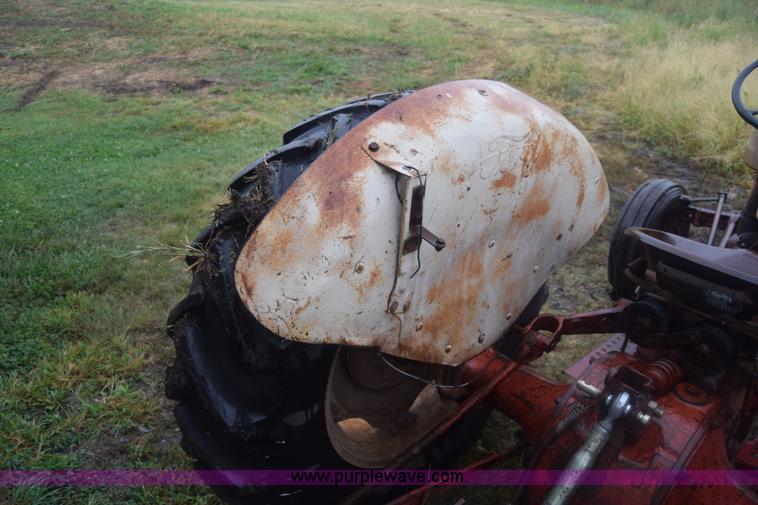 image for item J8136 Ford 800 tractor