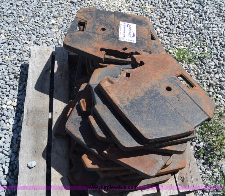 image for item J8182 (18) suitcase weights