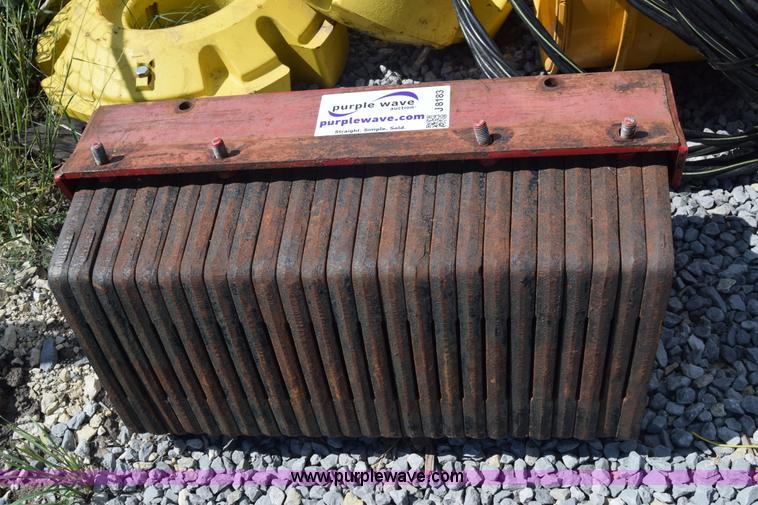 image for item J8183 (25) suitcase weights