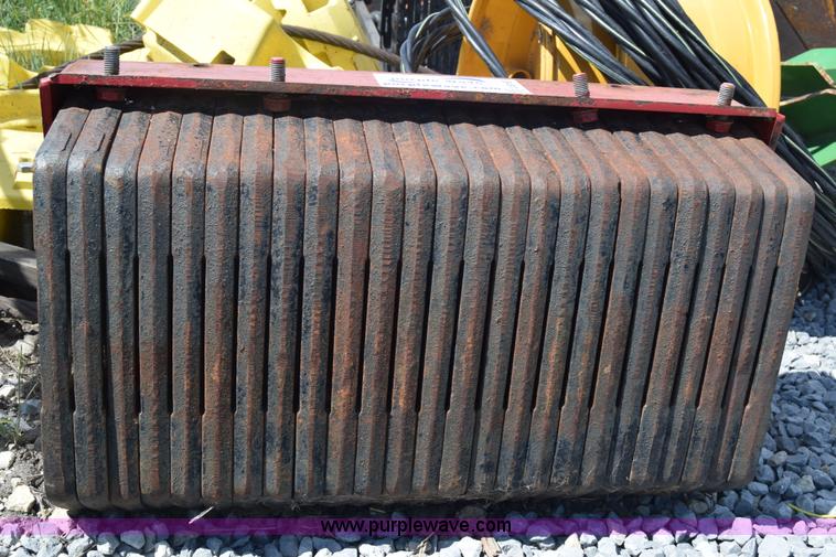 image for item J8183 (25) suitcase weights