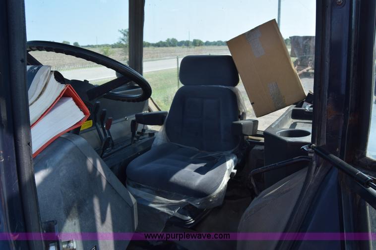 image for item J8197 1991 Deutz Allis 9170 4WD tractor