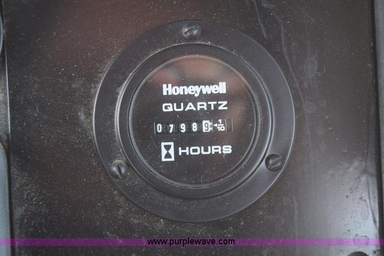 image for item J8197 1991 Deutz Allis 9170 4WD tractor