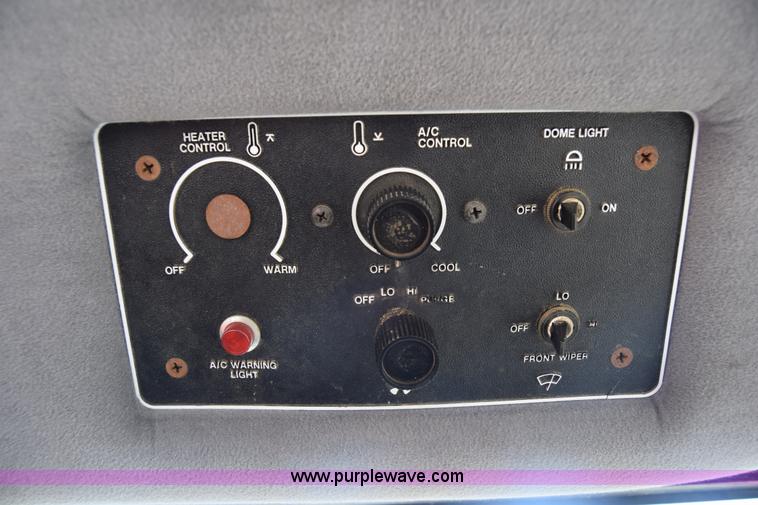 image for item J8197 1991 Deutz Allis 9170 4WD tractor