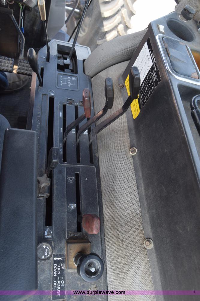 image for item J8197 1991 Deutz Allis 9170 4WD tractor