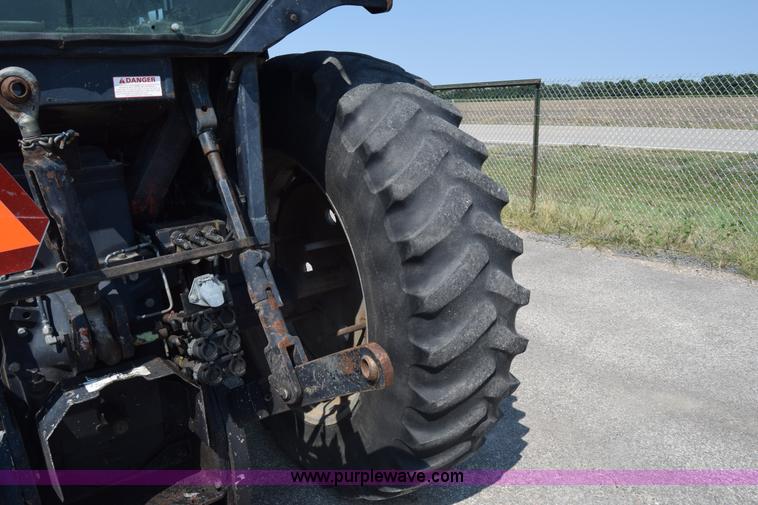 image for item J8197 1991 Deutz Allis 9170 4WD tractor
