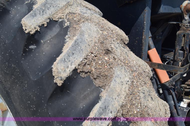 image for item J8197 1991 Deutz Allis 9170 4WD tractor