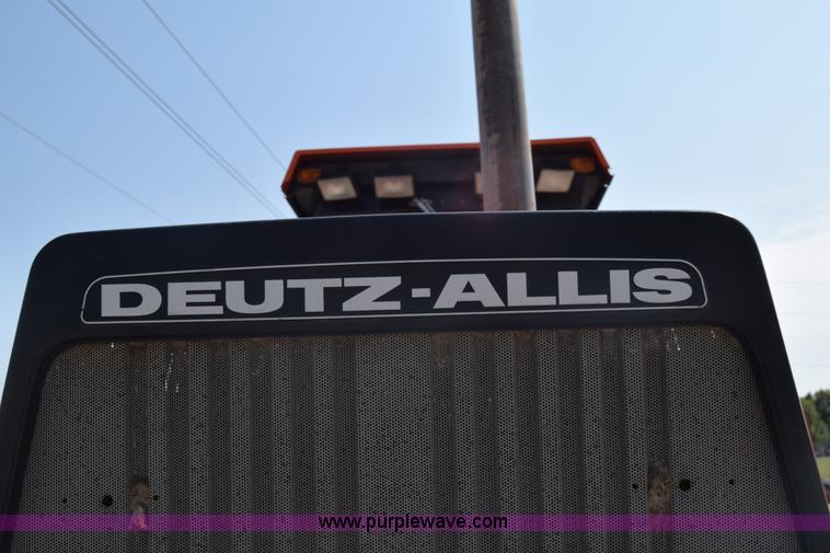 image for item J8197 1991 Deutz Allis 9170 4WD tractor