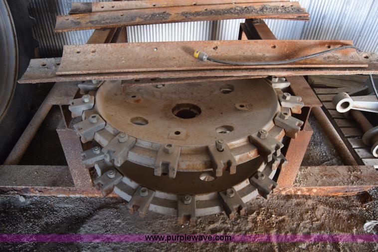 image for item J8197 1991 Deutz Allis 9170 4WD tractor