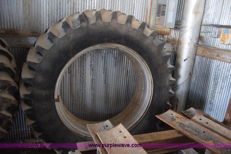 image for item J8197 1991 Deutz Allis 9170 4WD tractor