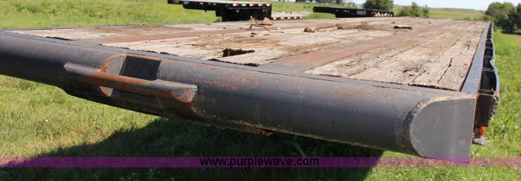 image for item K1104 1968 Float flatbed trailer