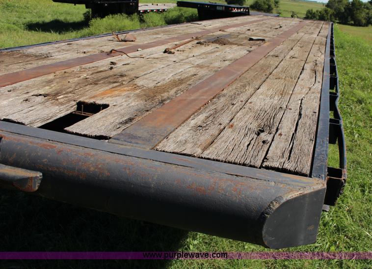 image for item K1104 1968 Float flatbed trailer