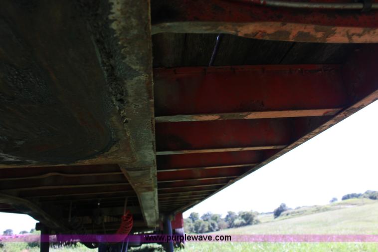 image for item K1104 1968 Float flatbed trailer