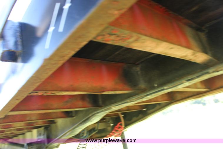 image for item K1104 1968 Float flatbed trailer