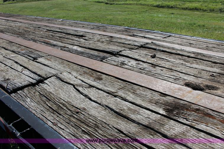 image for item K1104 1968 Float flatbed trailer