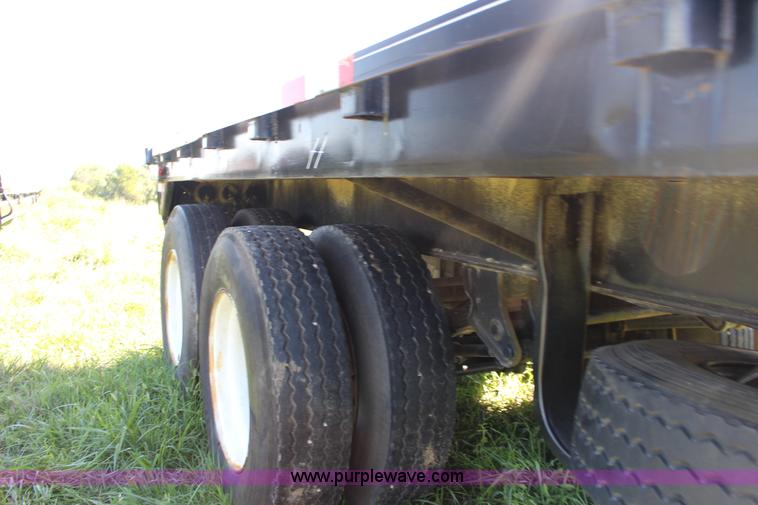 image for item K1104 1968 Float flatbed trailer