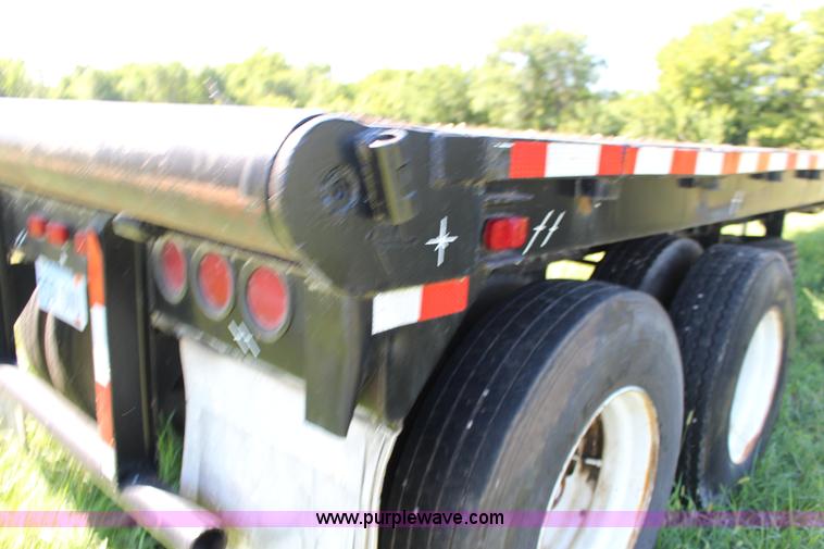 image for item K1104 1968 Float flatbed trailer