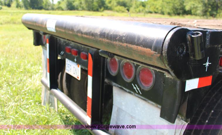 image for item K1104 1968 Float flatbed trailer