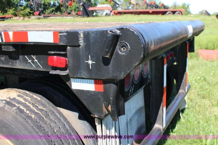 image for item K1104 1968 Float flatbed trailer
