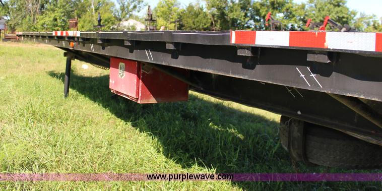 image for item K1104 1968 Float flatbed trailer