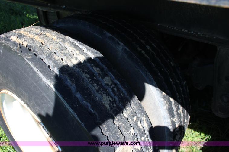 image for item K1104 1968 Float flatbed trailer