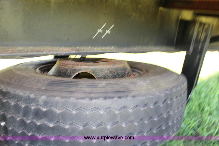 image for item K1104 1968 Float flatbed trailer