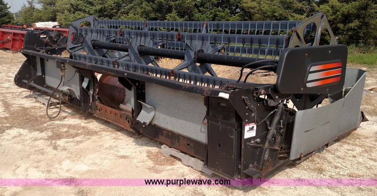 image for item K1137 Gleaner 318 head