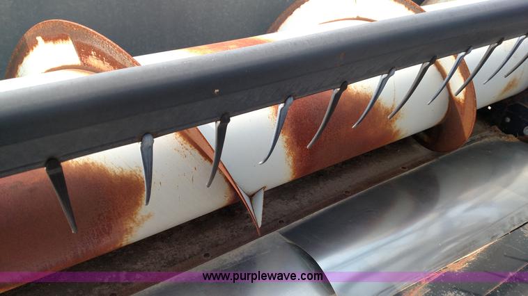 image for item K1137 Gleaner 318 head