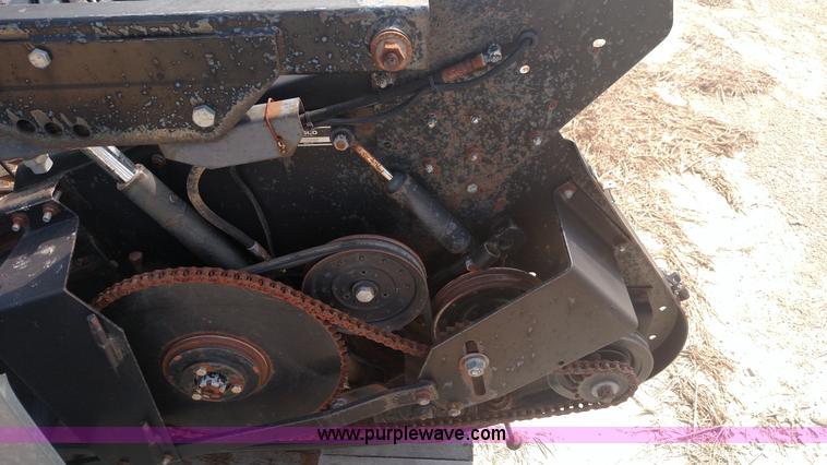 image for item K1137 Gleaner 318 head