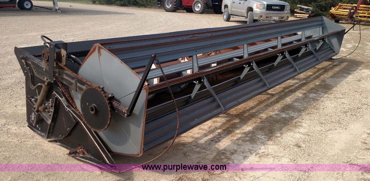 image for item K1138 Gleaner 400 head