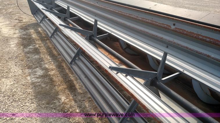 image for item K1138 Gleaner 400 head