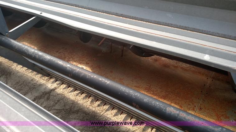 image for item K1138 Gleaner 400 head