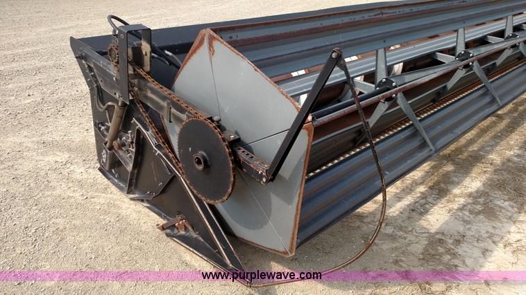 image for item K1138 Gleaner 400 head