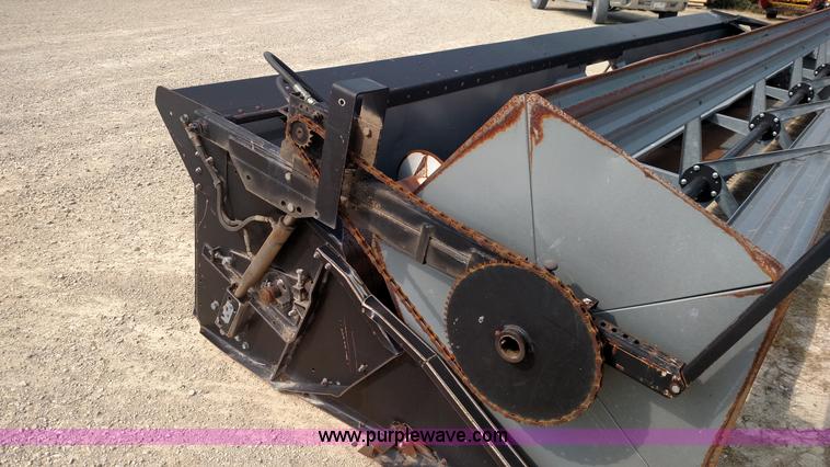 image for item K1138 Gleaner 400 head