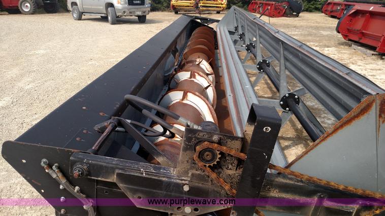 image for item K1138 Gleaner 400 head