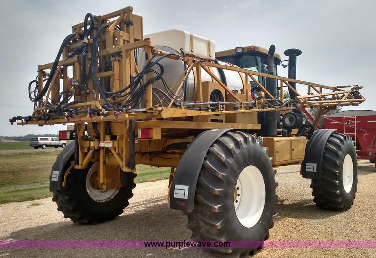 image for item K1144 2000 Ag-Chem RoGator 1254C self-propelled sprayer