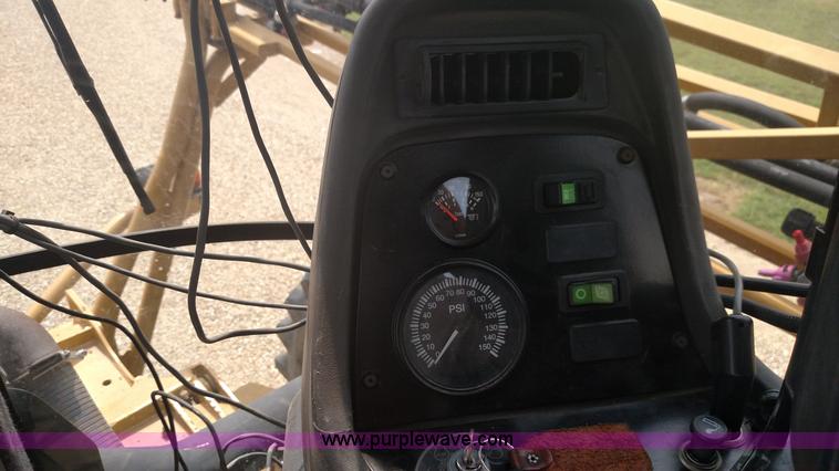 image for item K1144 2000 Ag-Chem RoGator 1254C self-propelled sprayer