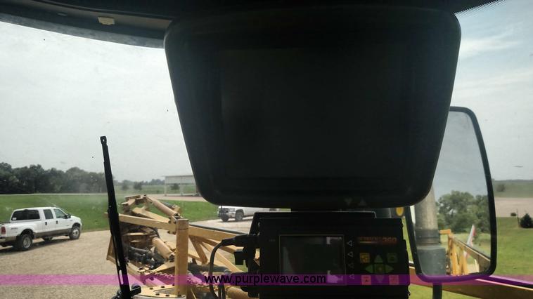 image for item K1144 2000 Ag-Chem RoGator 1254C self-propelled sprayer