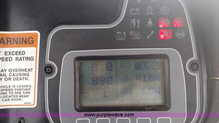 image for item K1144 2000 Ag-Chem RoGator 1254C self-propelled sprayer