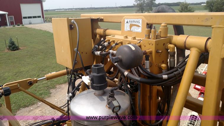image for item K1144 2000 Ag-Chem RoGator 1254C self-propelled sprayer