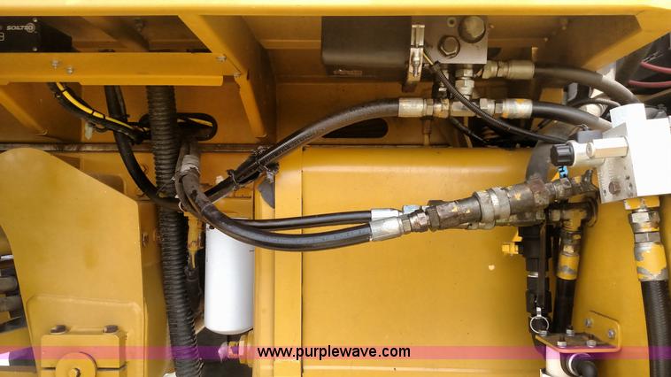 image for item K1144 2000 Ag-Chem RoGator 1254C self-propelled sprayer